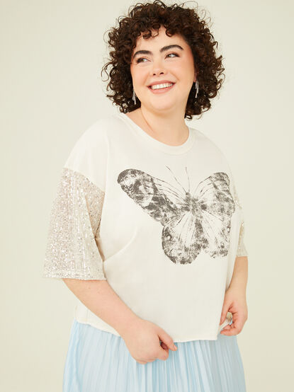 Butterfly Sparkle Graphic Tee - TULLABEE