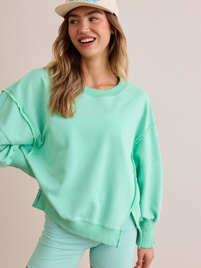Movement Oversized Sweatshirt - TULLABEE