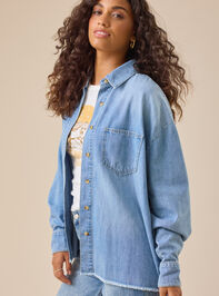 Dayna Button-Down Collared Top Detail 3 - TULLABEE