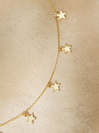18K Gold Starlet Charm Necklace - TULLABEE