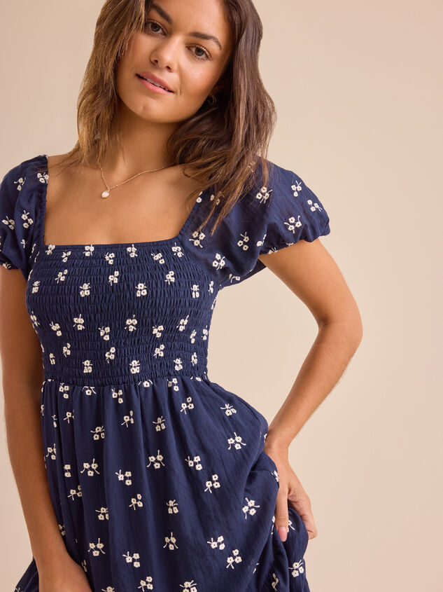 Oaklynn Embroidered Maxi Dress Detail 3 - TULLABEE