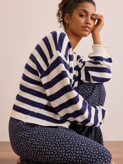 Homecoming Striped Cardigan Sweater - TULLABEE