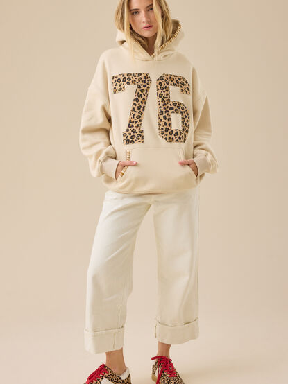 76 Leopard Print Graphic Hoodie - TULLABEE