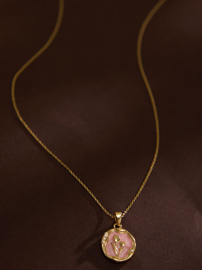 Vintage Flower Charm Necklace - TULLABEE