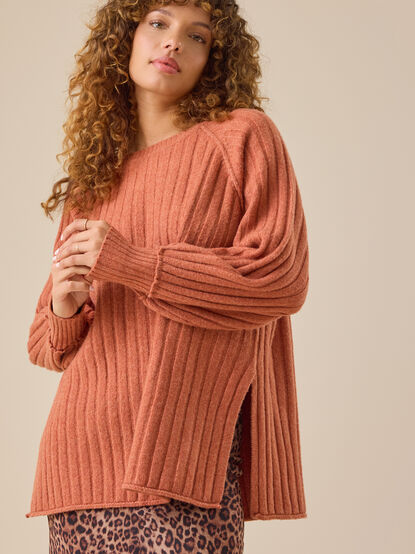 Gabby Ribbed Sweater - TULLABEE
