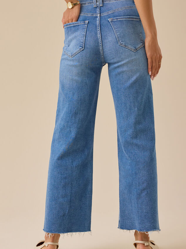 Levvy Cropped Jeans Detail 5 - TULLABEE