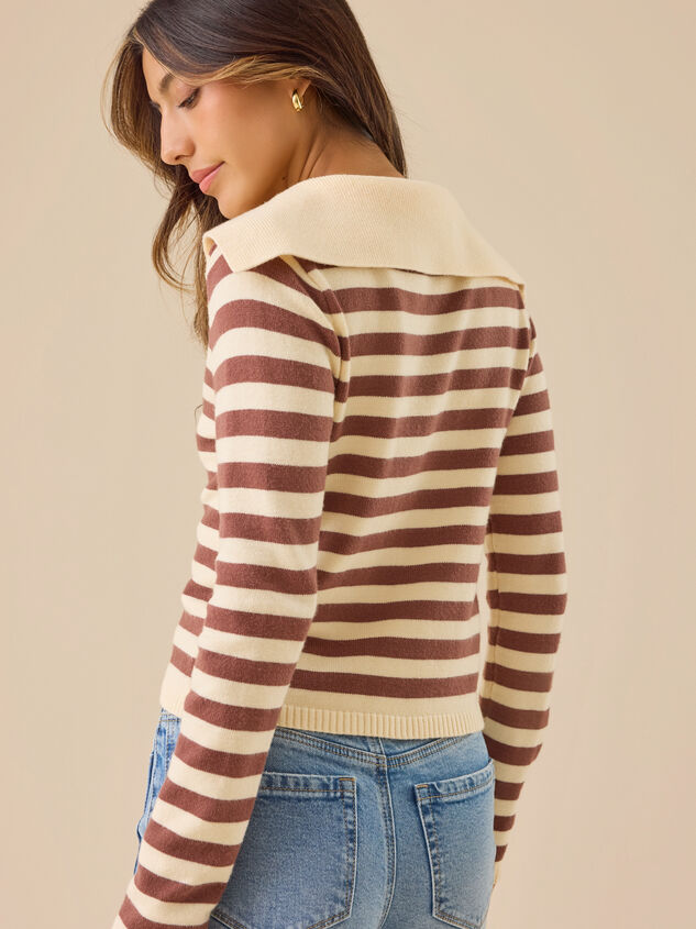 Yara Button Down Cardigan Detail 2 - TULLABEE