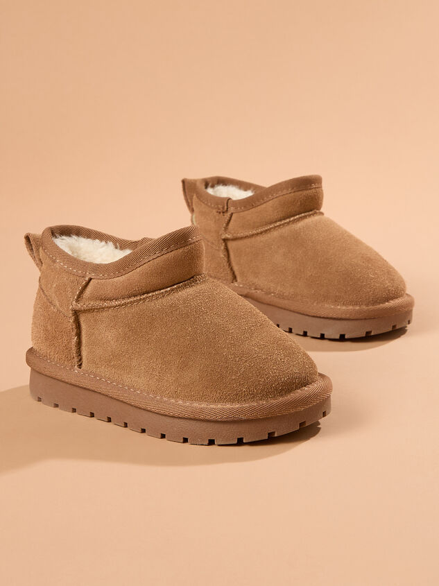 TULLABEE Breckenridge Mini Boot Children s Brown Material Synthetic Suede Upper Faux Fur Lining 9