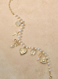 Pearl Heart Charm Dangles Bracelet Detail 2 - TULLABEE