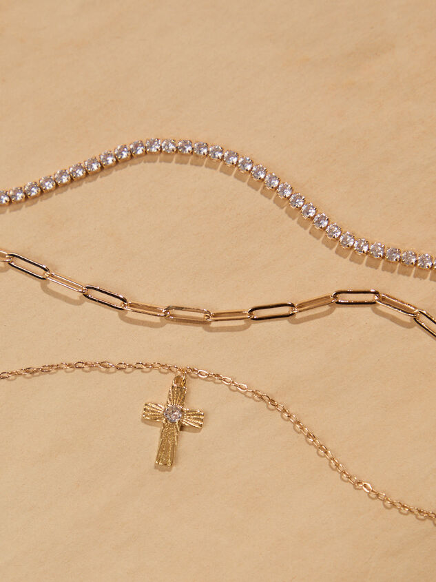 18K Gold Tennis Paperclip Layered Cross Necklace Detail 3 - TULLABEE