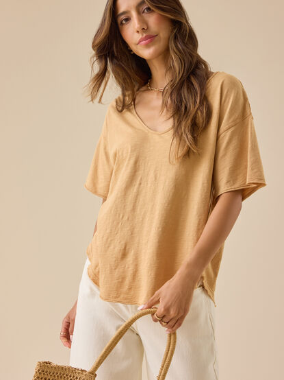 Bailee Basic Tee - TULLABEE