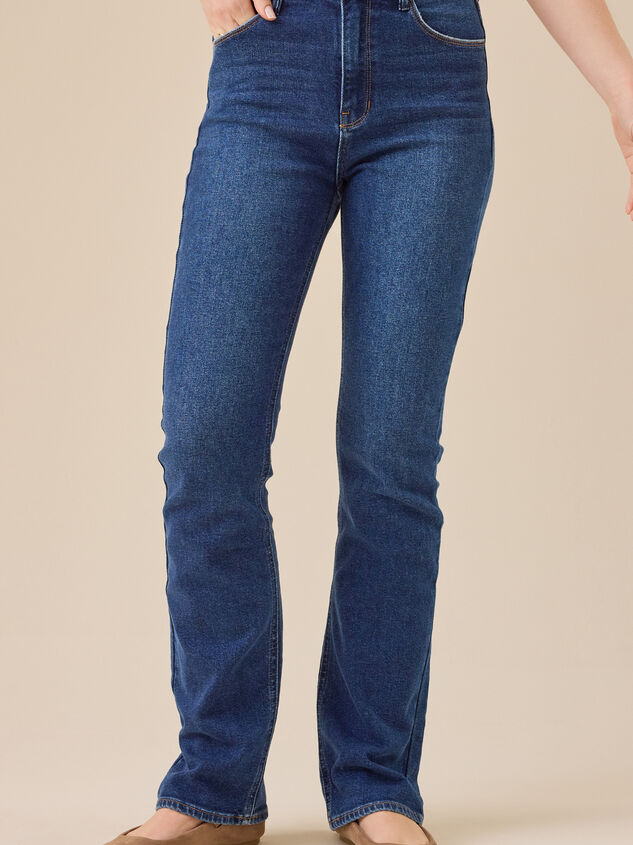 Fable Boot-Cut Jeans Detail 3 - TULLABEE
