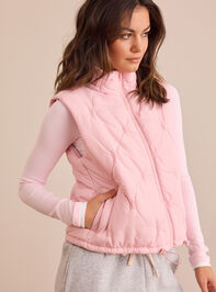 Quick Charm Puffer Vest Detail 3 - TULLABEE