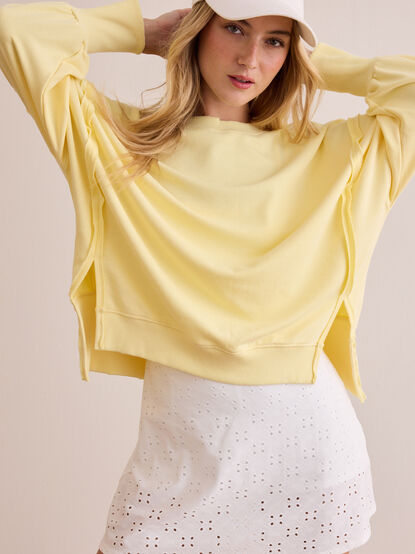 Movement Oversized Sweatshirt - TULLABEE