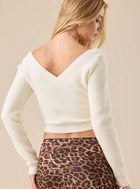 Eliza Double-V Sweater Detail 5 - TULLABEE