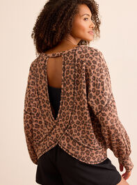 Urban Unwind Cheetah Open Back Long Sleeve Detail 2 - TULLABEE
