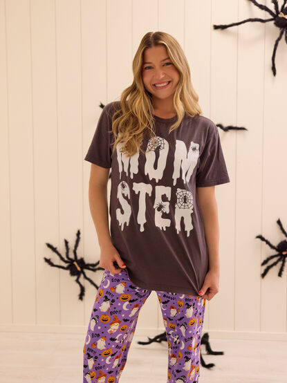 Mom-ster Oversized Tee - TULLABEE