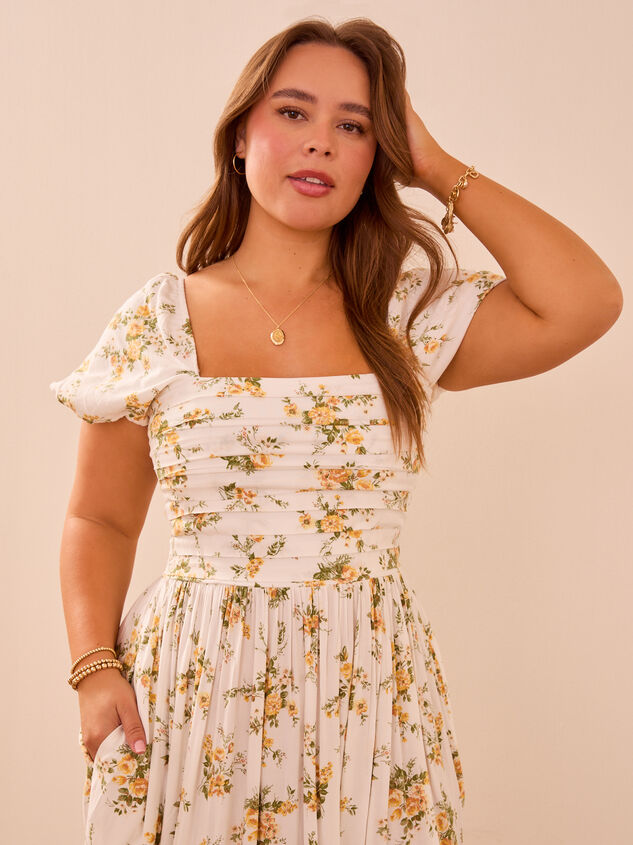 Wilow Floral Maxi Dress Detail 2 - TULLABEE