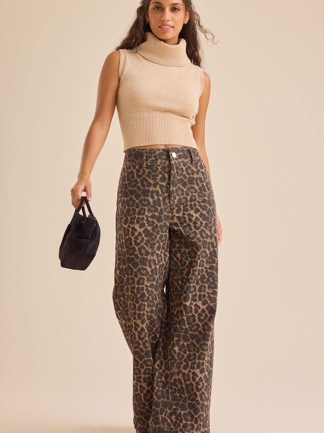 Paityn Turtleneck Vest Detail 5 - TULLABEE