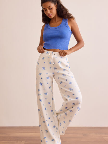 Floral Supersoft Wide Leg Sweatpants - TULLABEE