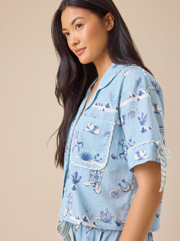 Whitlee Western Lounge Top Detail 4 - TULLABEE