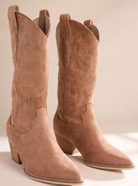 Amaya Western Boots Detail 3 - TULLABEE