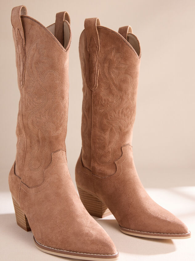Amaya Western Boots Detail 3 - TULLABEE