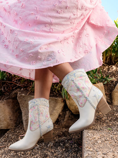 Nell Floral Boot - TULLABEE