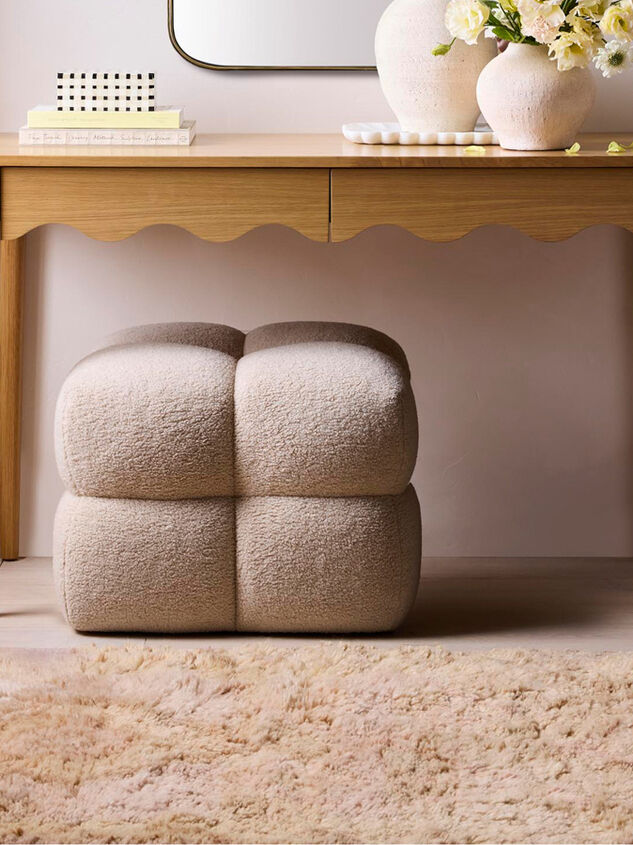 Primrose Handknotted Rug Detail 2 - TULLABEE