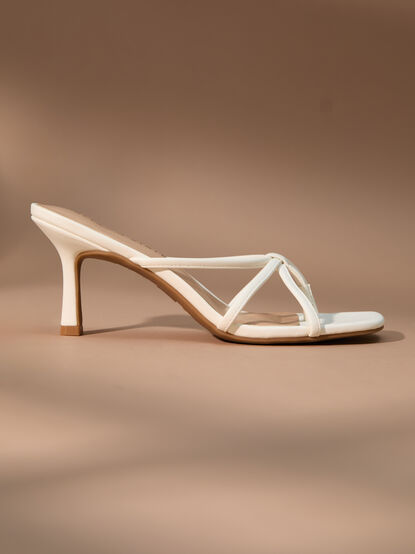 Jasmine Kitten Heels - TULLABEE