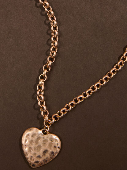 Lottie Hammered Heart Necklace - TULLABEE