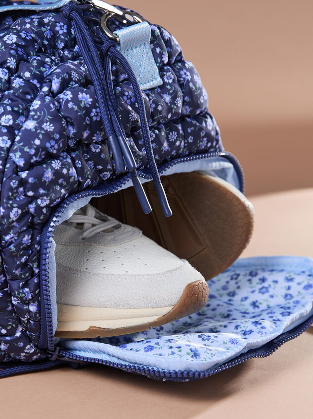 Cozy Voyage Floral Duffle Bag Detail 4 - TULLABEE