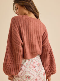 Amber Cropped Sweater Detail 4 - TULLABEE