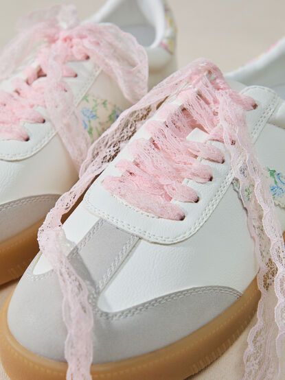 Alex Platform Sneaker - TULLABEE