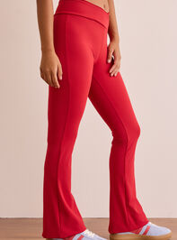Fast Break Flare Leggings Detail 3 - TULLABEE