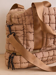Level Up Puffer Tote Bag Detail 3 - TULLABEE