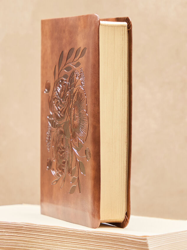 Hosanna Revival Compact Bible- Aurora Theme Detail 5 - TULLABEE