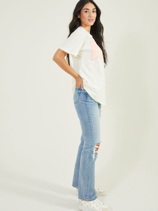 Pink Mama Graphic Tee Detail 2 - TULLABEE