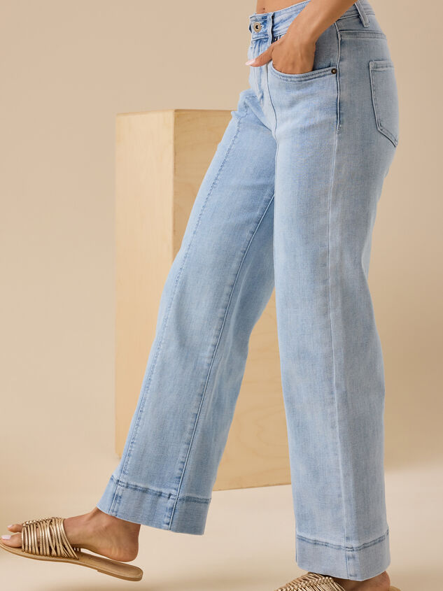 Henley Cropped Jeans Detail 4 - TULLABEE