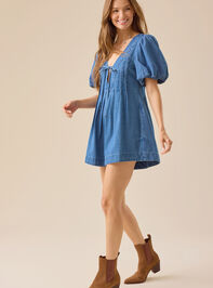 Evie Puff Sleeve Denim Romper Detail 4 - TULLABEE