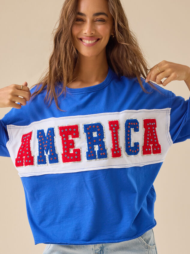 Glitzy America Graphic Tee - TULLABEE