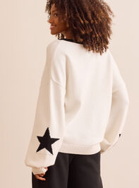 New York 9 Graphic Knit Sweater Detail 5 - TULLABEE