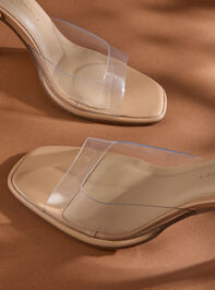 Dorothea Stiletto Detail 4 - TULLABEE