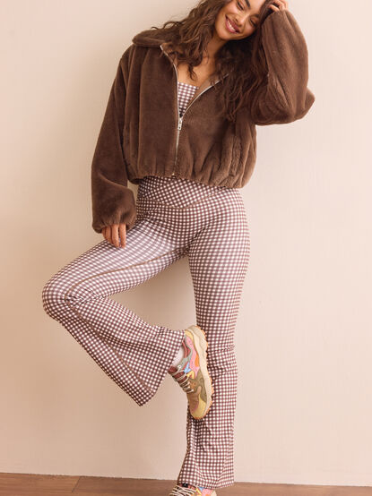 Luxe Warmth Faux Fur Jacket - TULLABEE