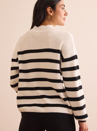 Studio Stride Mockneck Sweater Detail 4 - TULLABEE