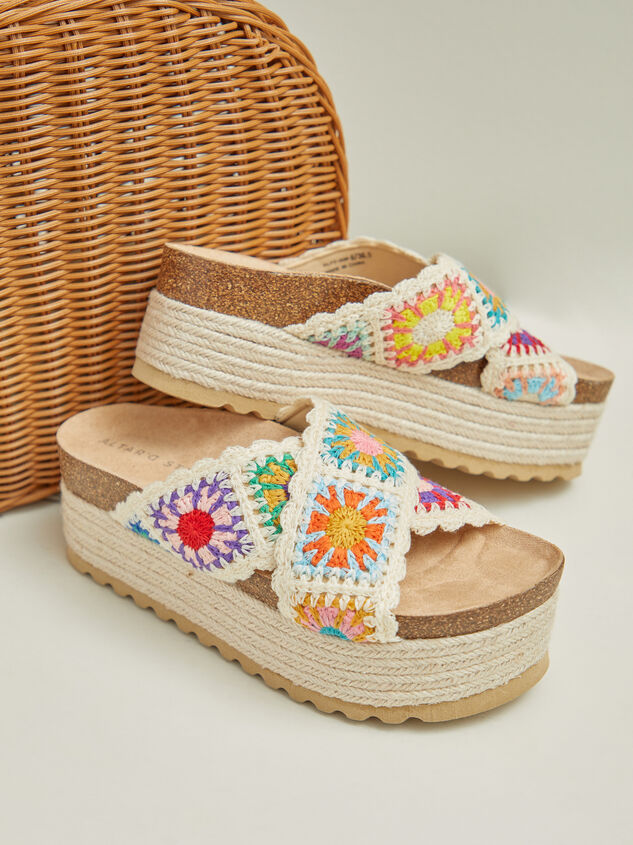 Paige Crochet Platform Sandals Detail 3 - TULLABEE
