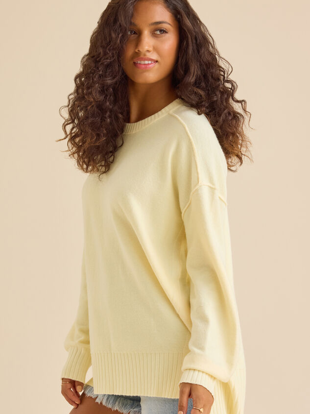 Katie Oversized Sweater Detail 3 - TULLABEE