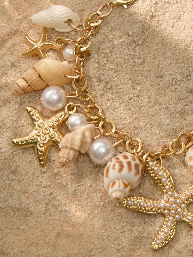 Shell Charm Bracelet Detail 3 - TULLABEE