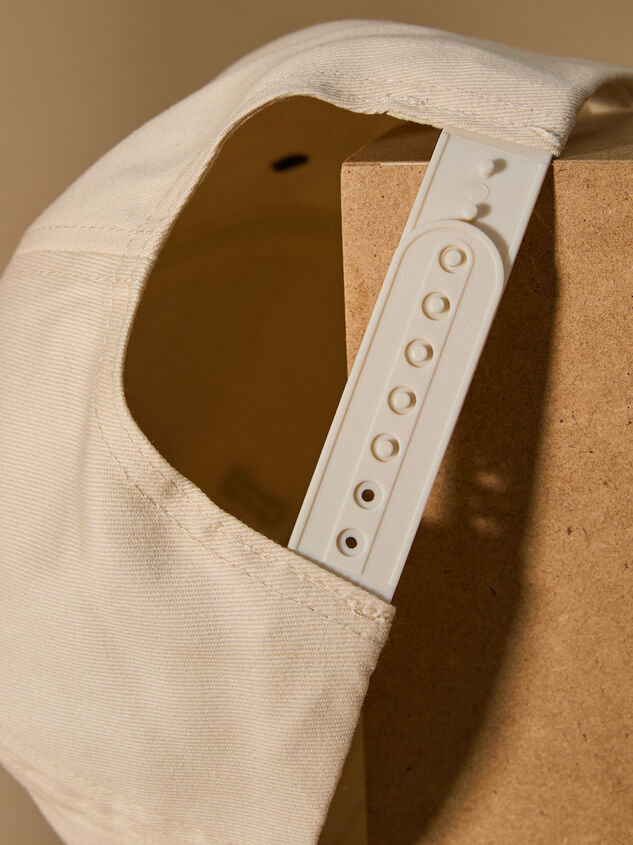 I Heart Touchdowns Trucker Hat Detail 3 - TULLABEE