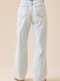 Kenzie Straight Leg Jeans Detail 5 - TULLABEE